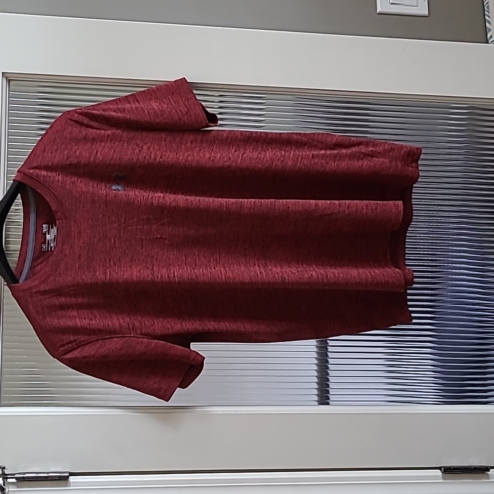 Men's t shirt